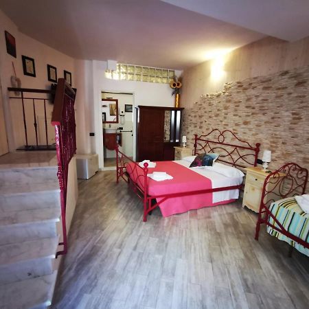 Michela Rooms Riomaggiore Luaran gambar