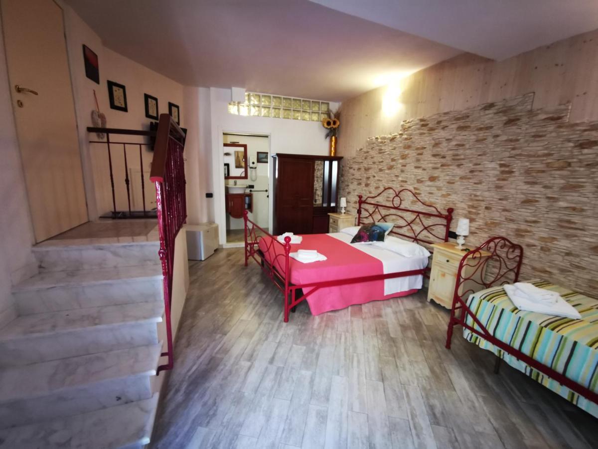 Michela Rooms Riomaggiore Luaran gambar