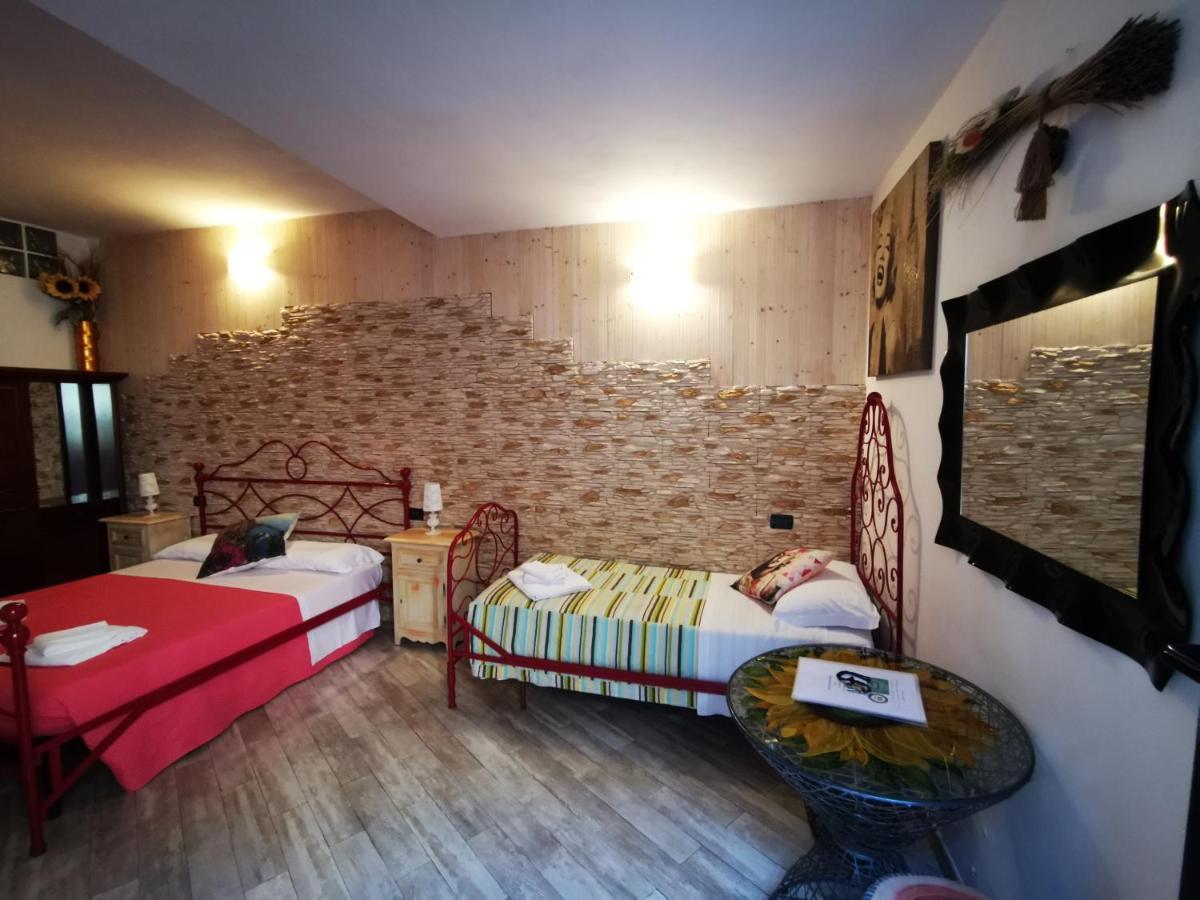 Michela Rooms Riomaggiore Luaran gambar